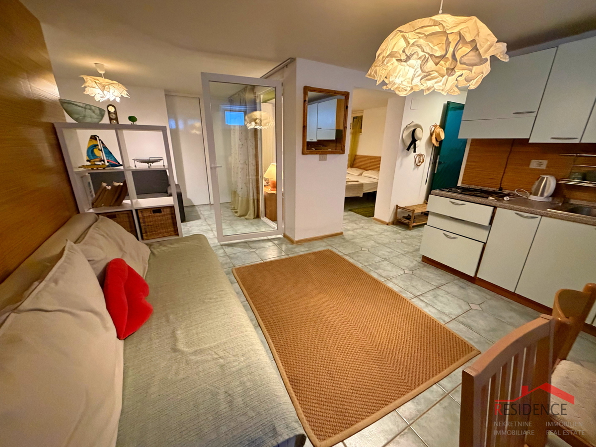 Banjole, Volme, hiša z bazenom, vrt