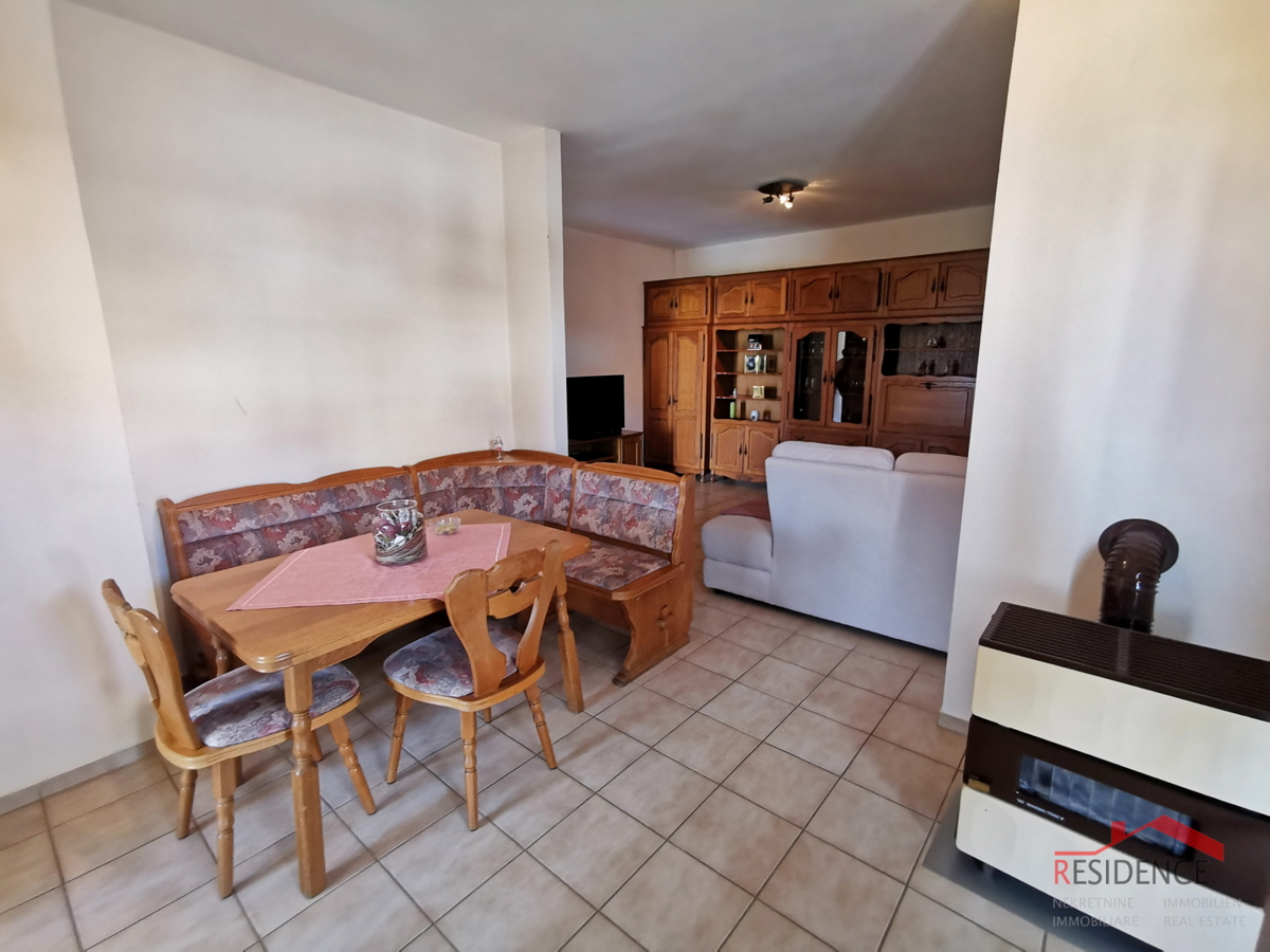 Pula, Samostojna hiša z dvema apartmajema, idealna za dve družini
