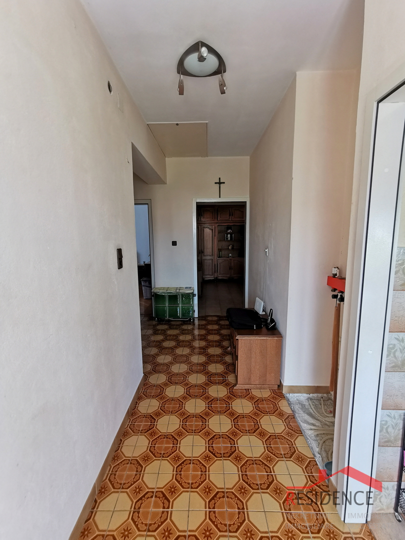 Pula, Samostojna hiša z dvema apartmajema, idealna za dve družini