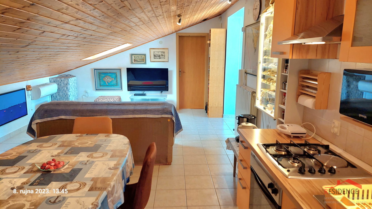 Apartma v Štinjanu s pogledom na morje