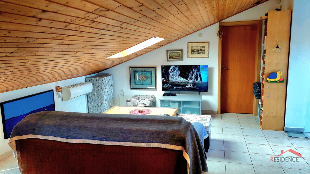 Apartma v Štinjanu s pogledom na morje