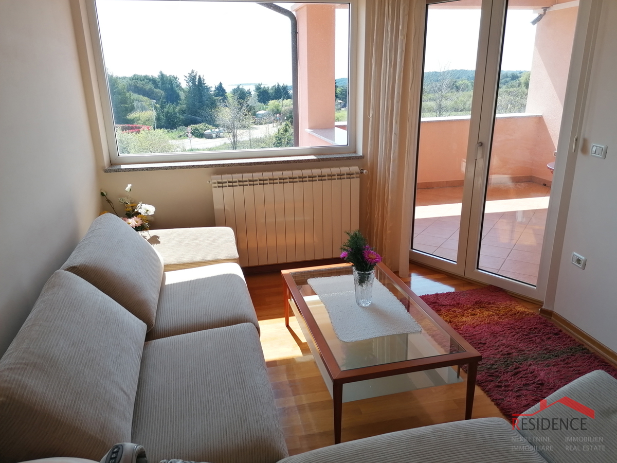 SAMOSTOJNA HIŠA V PREMANTURI, POGLED NA MORJE