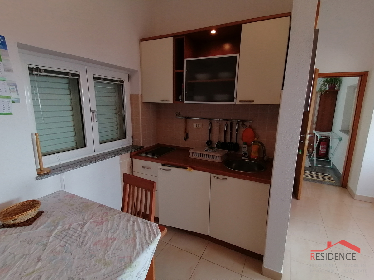 SAMOSTOJNA HIŠA V PREMANTURI, POGLED NA MORJE