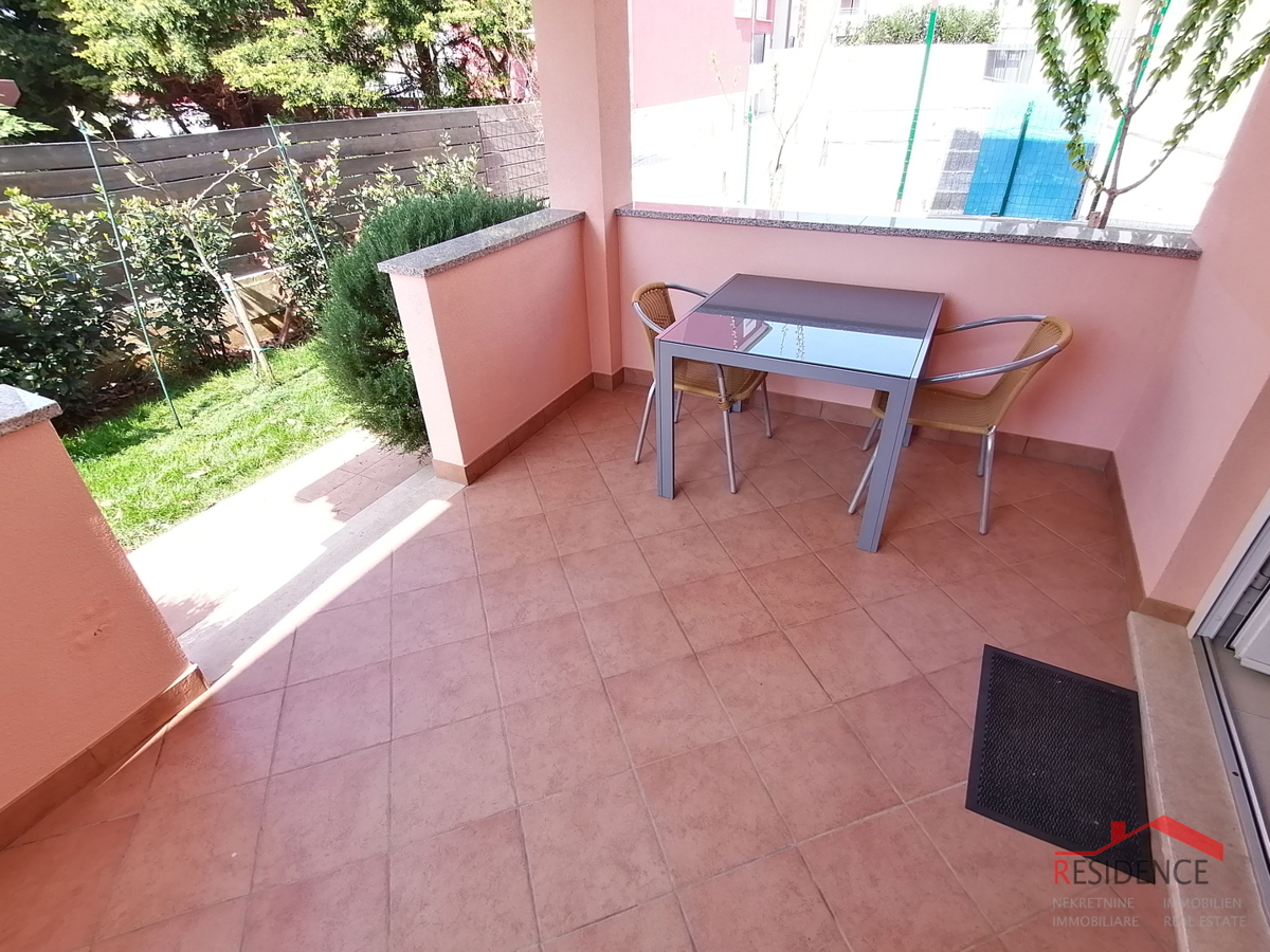 SAMOSTOJNA HIŠA V PREMANTURI, POGLED NA MORJE