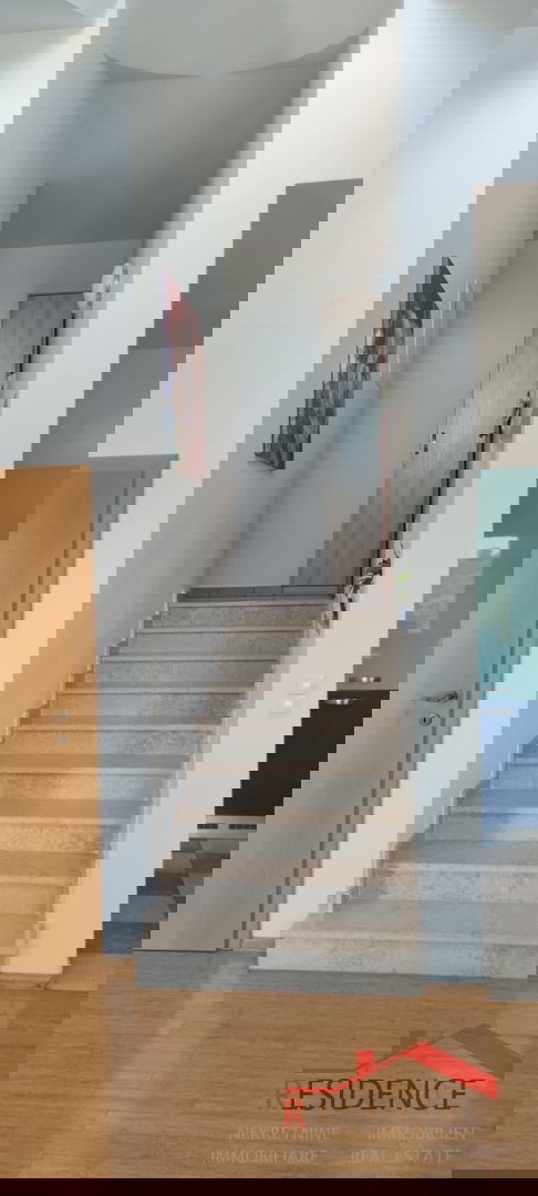 PULA- VERUDA PORAT, STANOVANJE V 2. NADSTROPJU, NOVOGRADNJA, DVOETAŽNO