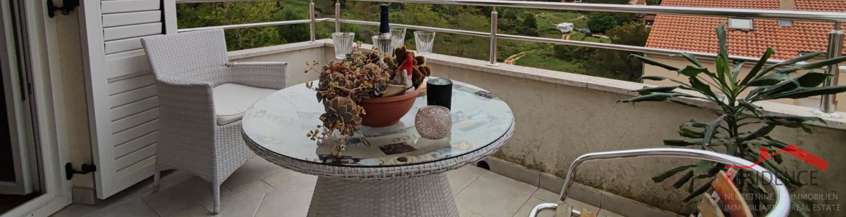 PULA- VERUDA PORAT, STANOVANJE V 2. NADSTROPJU, NOVOGRADNJA, DVOETAŽNO