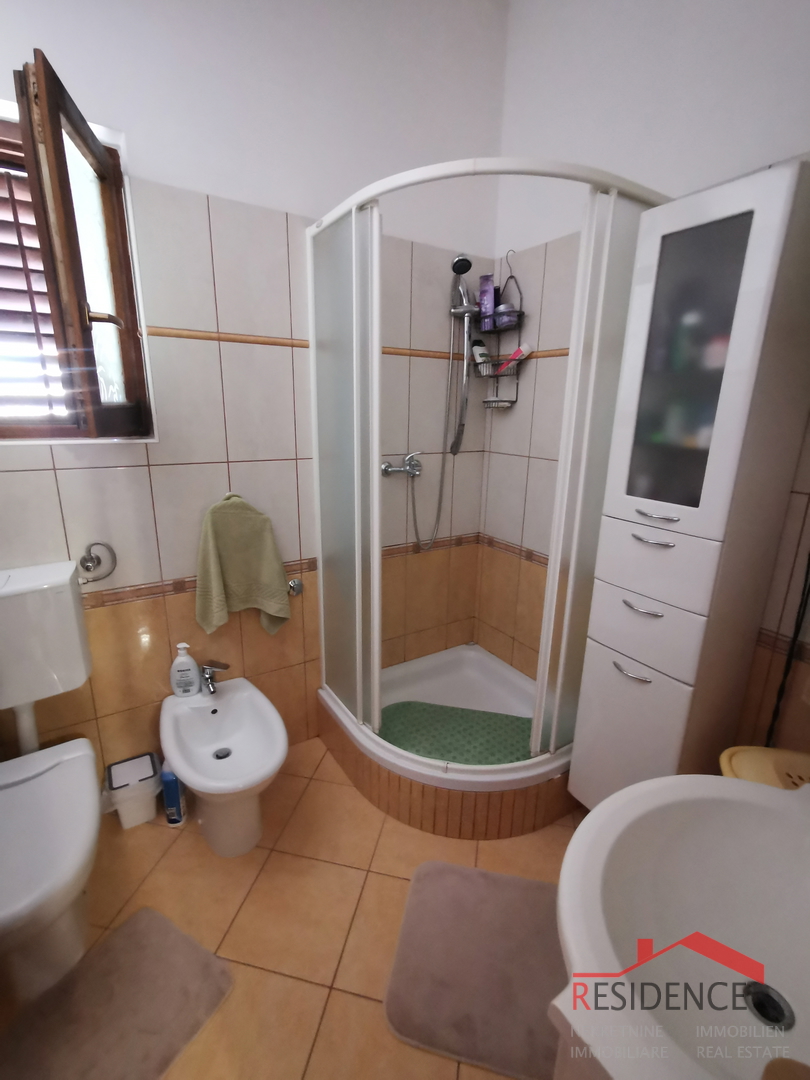Pomer, družinska hiša v bližini morja in Aci marine