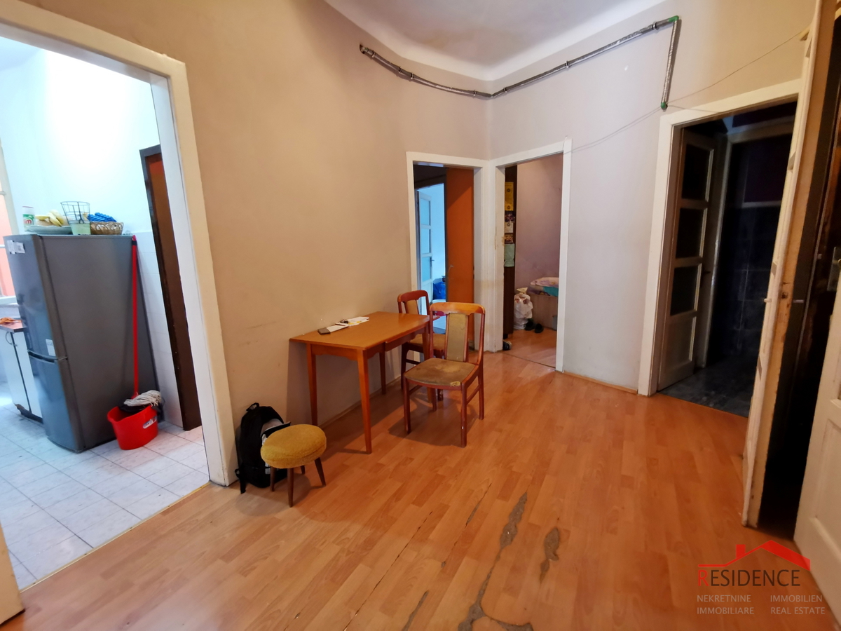 Pula, Center, stanovanje s 4 spalnicami, terasa