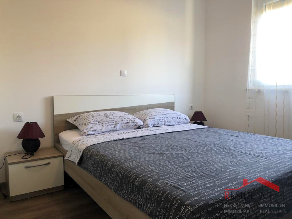 Apartma v Medulinu v pritličju z bazenom in vrtom