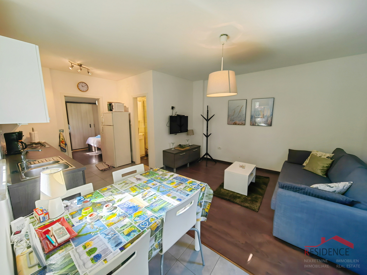 Čudovita enonadstropna hiša z dvema apartmajema v Puli