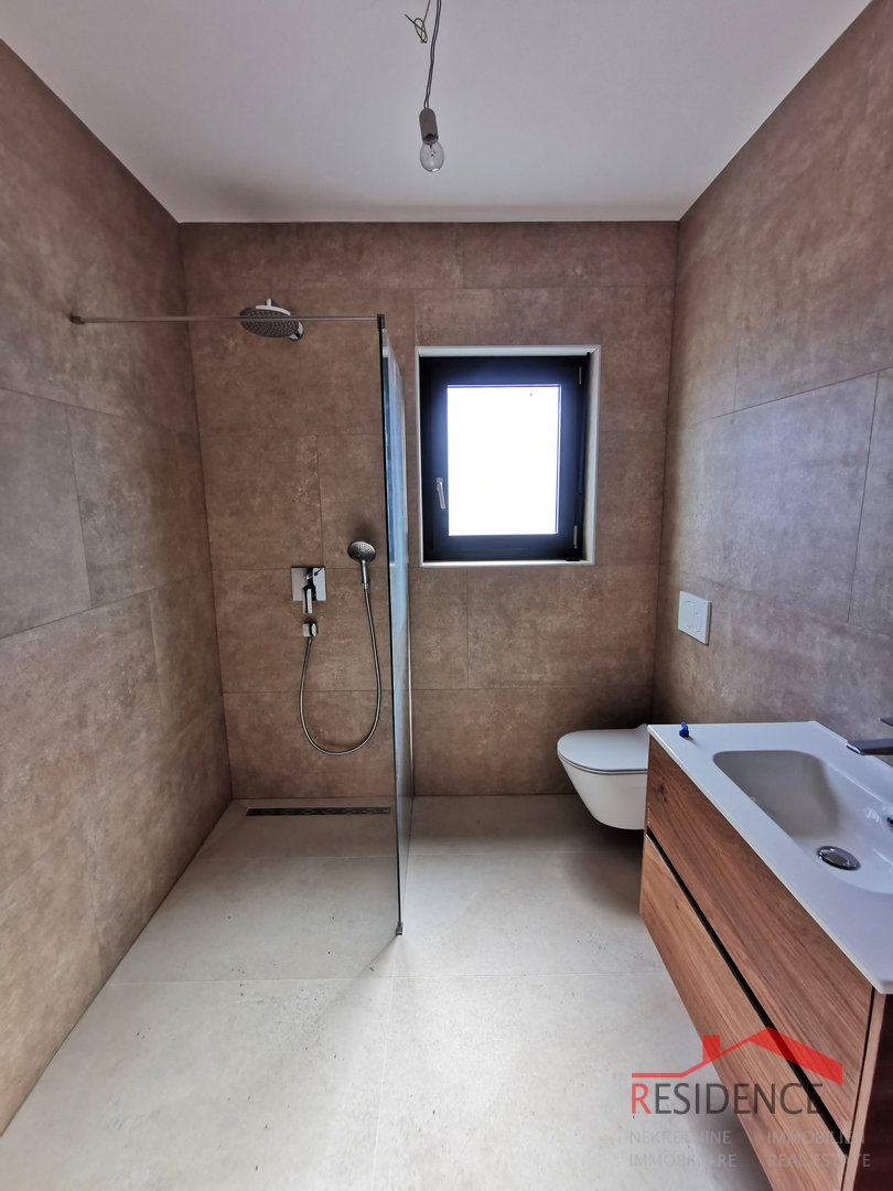 Medulin, novogradnja, stanovanje v 1. nadstropju, 3 spalnice