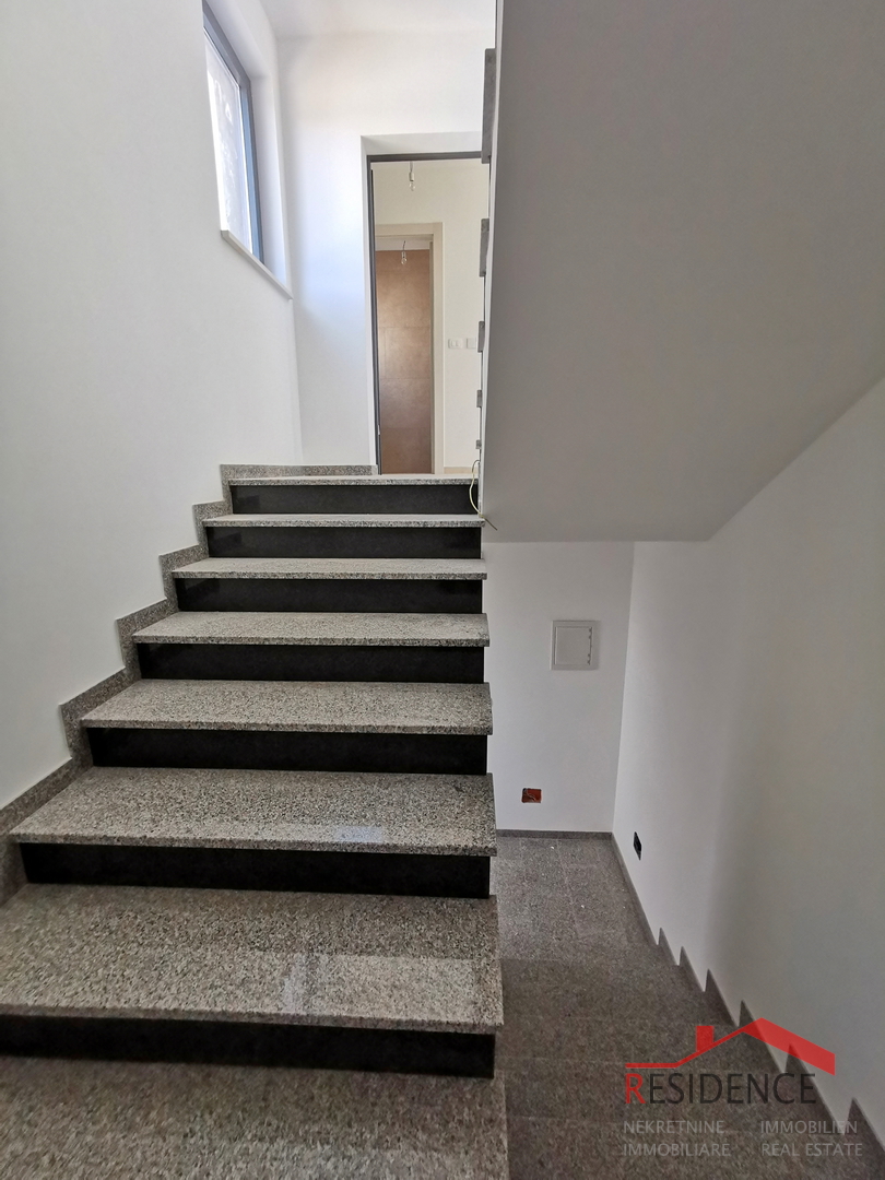 Medulin, novogradnja, stanovanje v 1. nadstropju, 3 spalnice