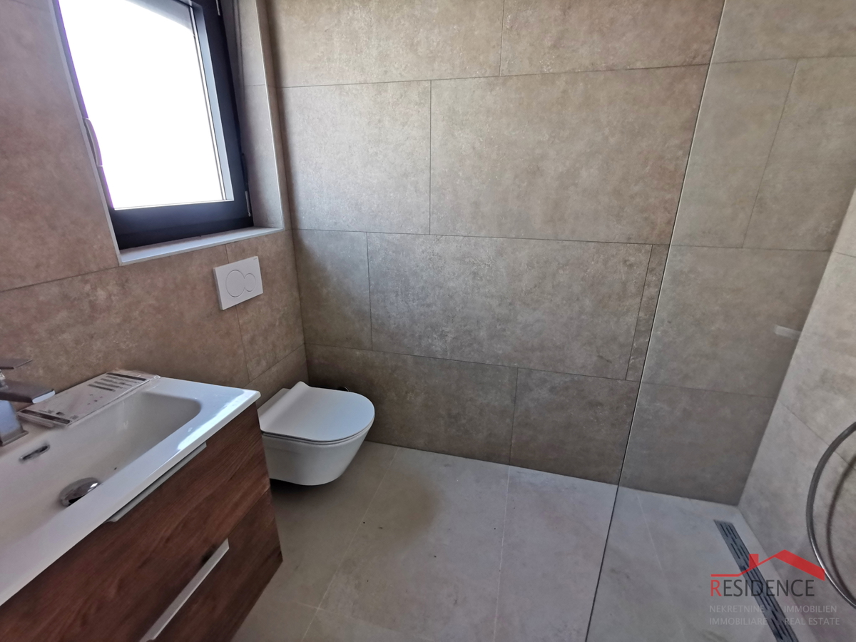 Medulin, novogradnja, stanovanje v 1. nadstropju, 3 spalnice