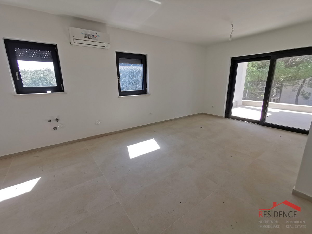 Medulin, novogradnja, stanovanje v 1. nadstropju, 3 spalnice