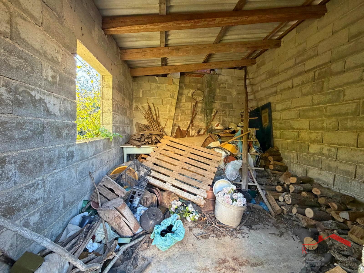 Filipana, Stara istrska hiša, vrt, garaža, konoba