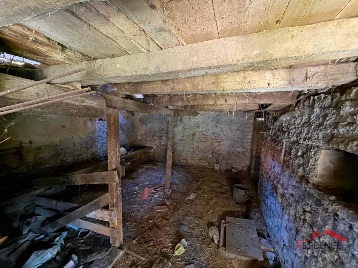 Filipana, Stara istrska hiša, vrt, garaža, konoba