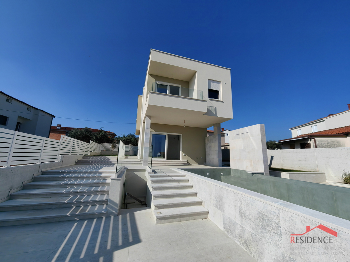 Ližnjan, nova vila z bazenom in pogledom na morje