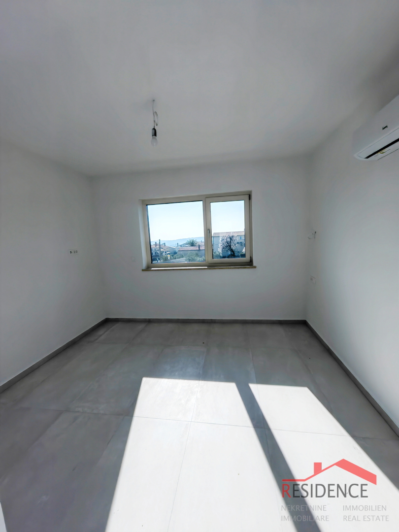 Ližnjan, nova vila z bazenom in pogledom na morje