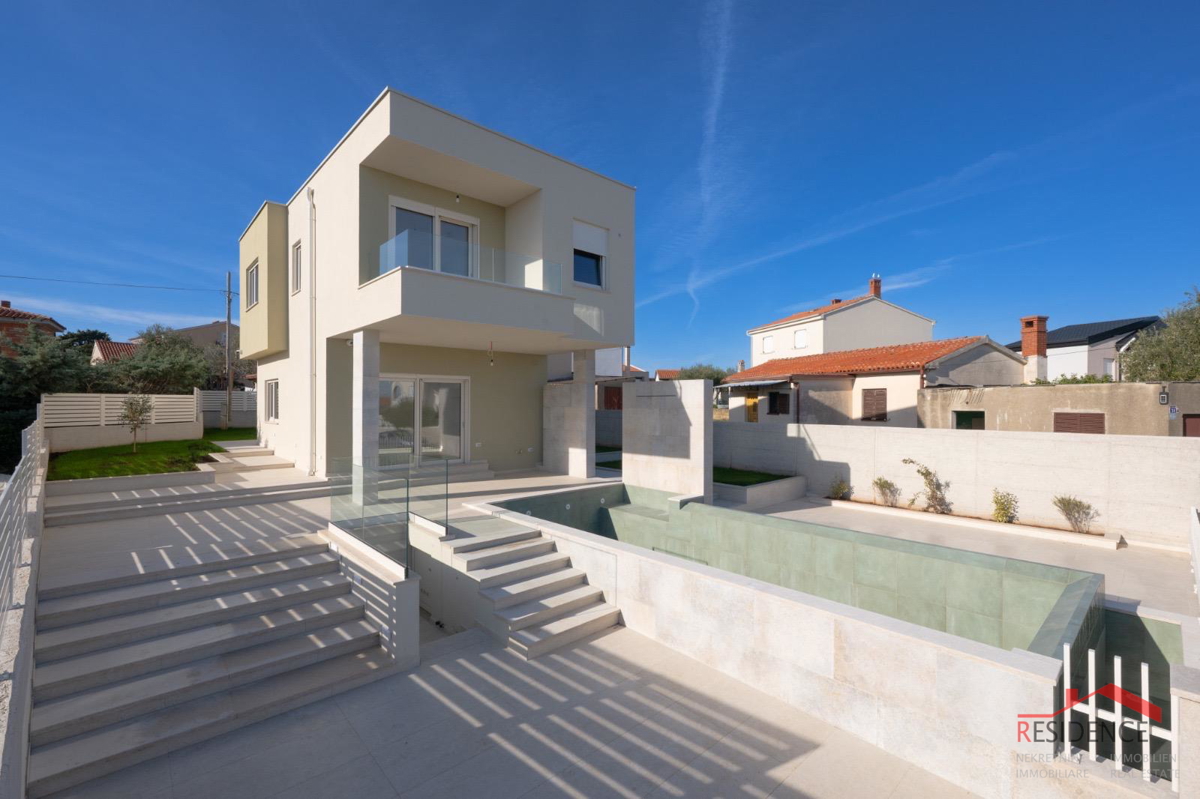 Ližnjan, nova vila z bazenom in pogledom na morje
