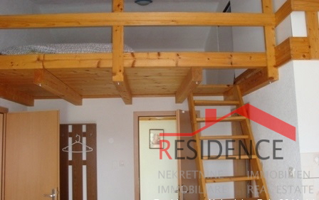 Medulin, hiša v 3 etažah s pogledom na morje