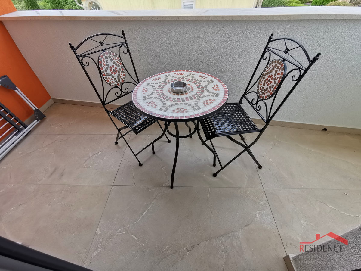 Medulin, samostojna hiša s 3 apartmaji, pogled na morje