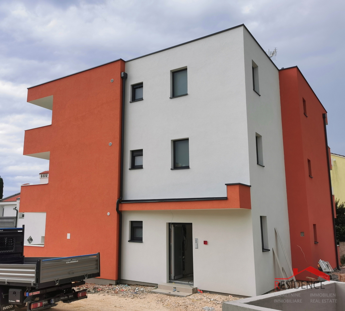 Medulin, samostojna hiša s 3 apartmaji, pogled na morje