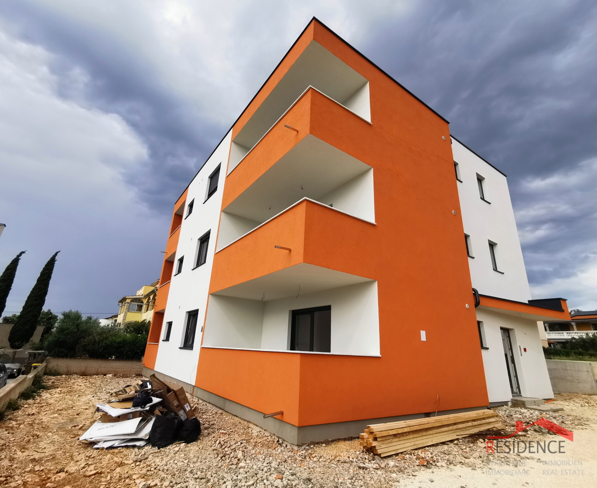 Medulin, samostojna hiša s 3 apartmaji, pogled na morje