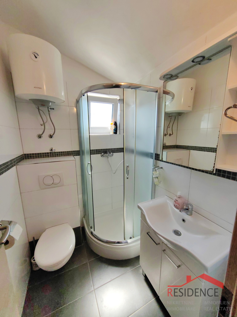 Štinjan, dva apartmaja v prvem nadstropju
