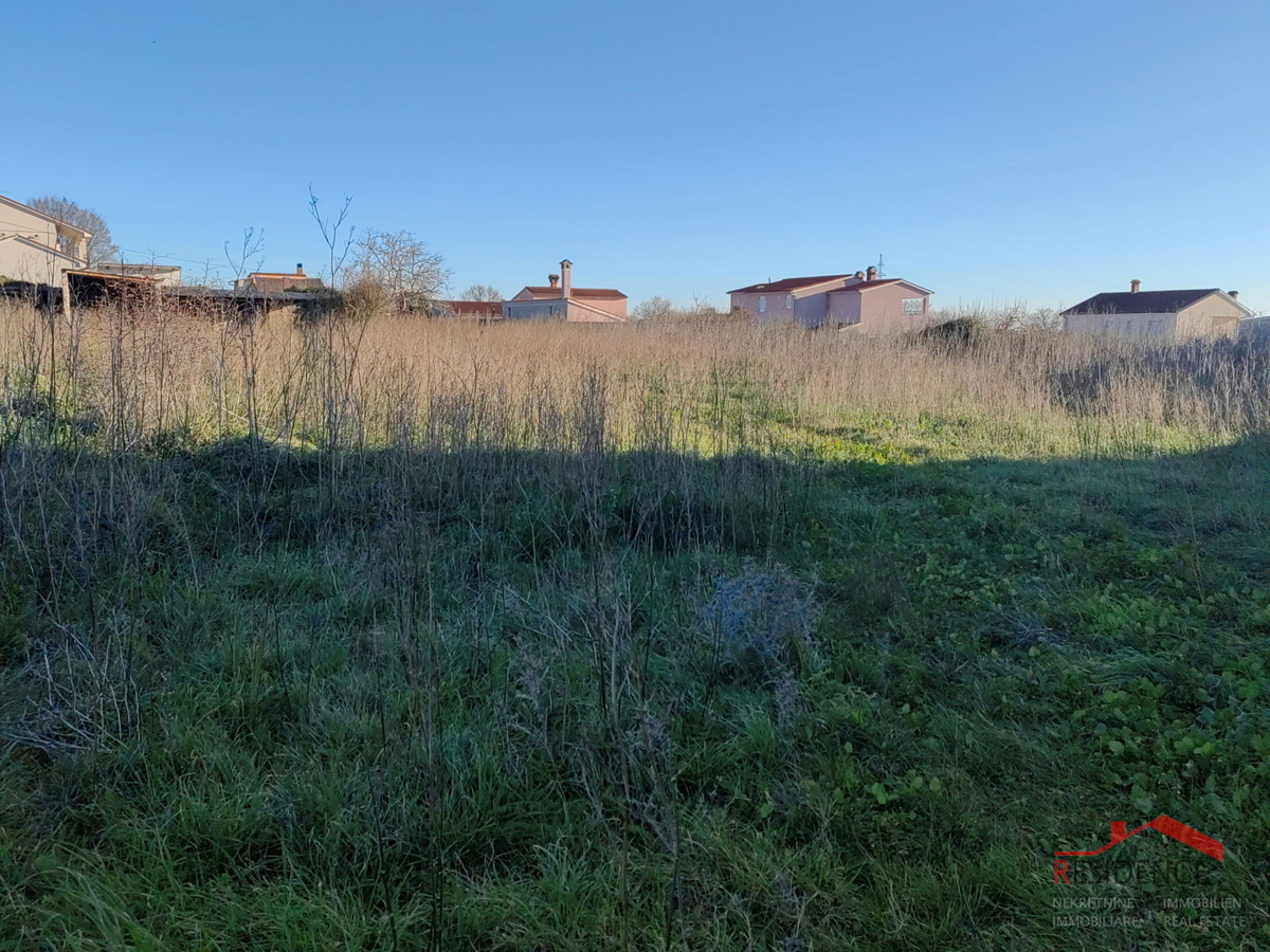 Zazidljivo zemljišče v Galižani, pogled na morje