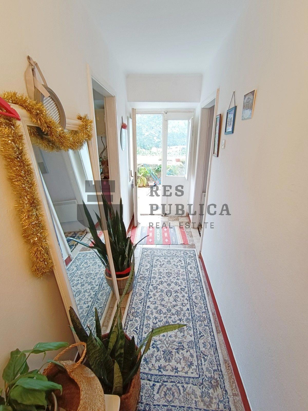 DVOJNA KUĆA U ZATONU - CIJENA NA UPIT