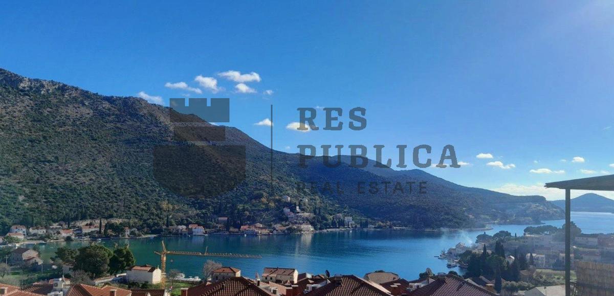 DVOJNA KUĆA U ZATONU - CIJENA NA UPIT