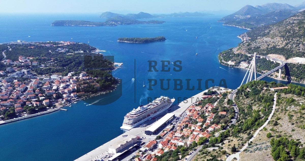 GRAĐEVINSKO ZEMLJIŠTE U DUBROVNIKU - NUNCIJATA