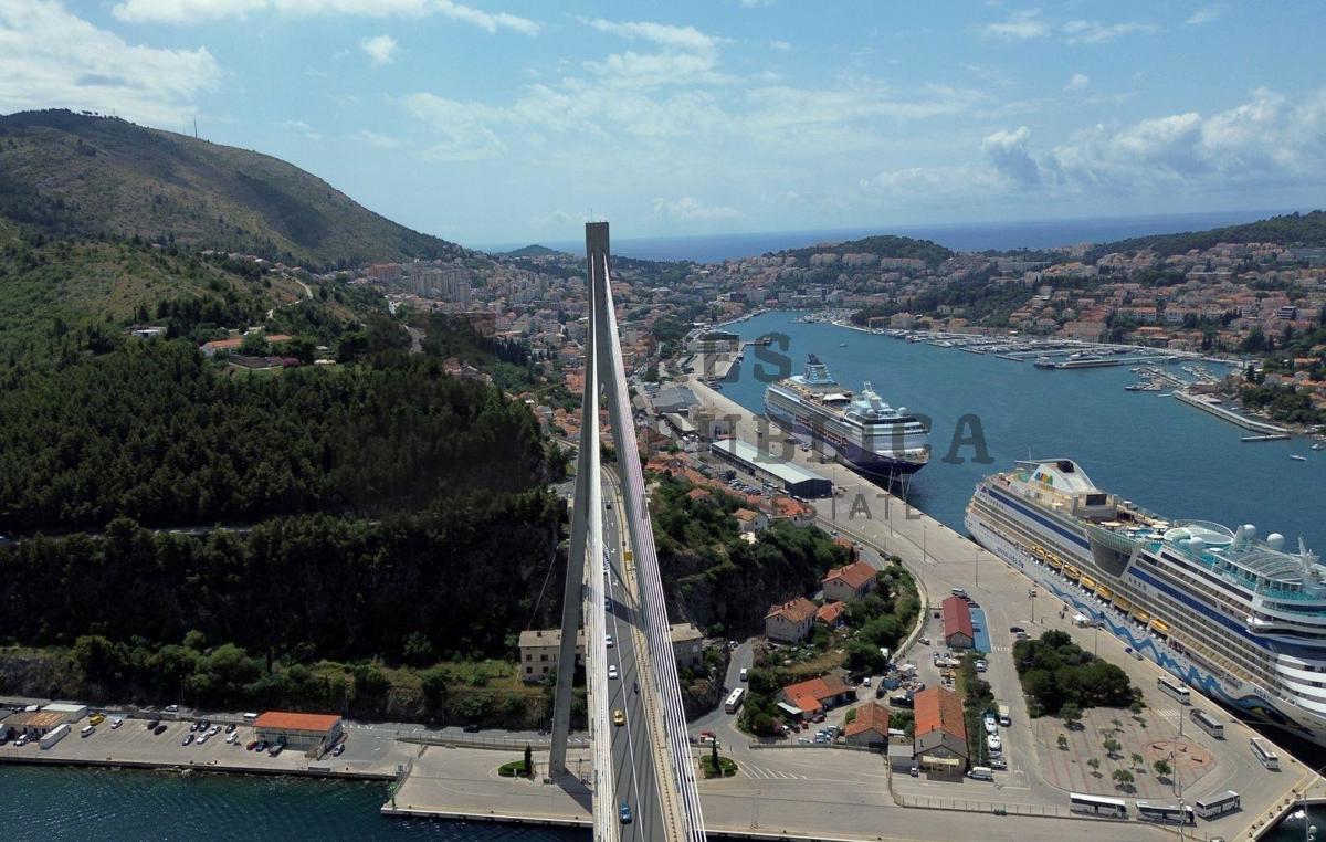 GRAĐEVINSKO ZEMLJIŠTE U DUBROVNIKU - NUNCIJATA