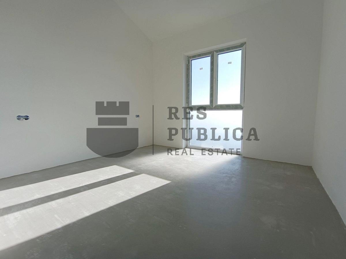 NOVOGRADNJA - MLINI - PROSTRANI PENTHOUSE