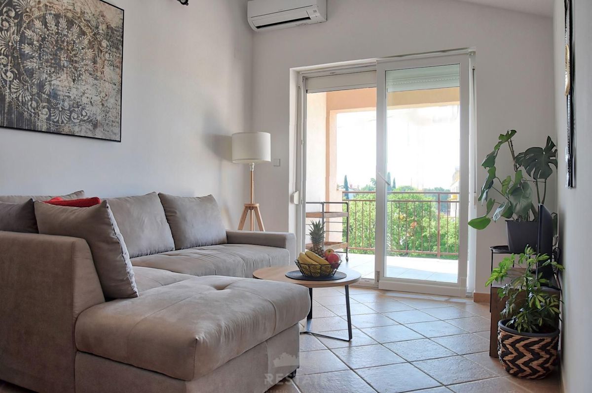 s čudovitim pogledom na morje