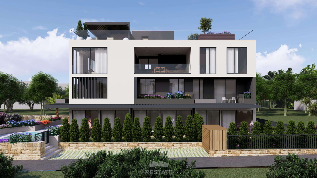 SUKOŠAN pri Zadru - Prva vrsta ob morju