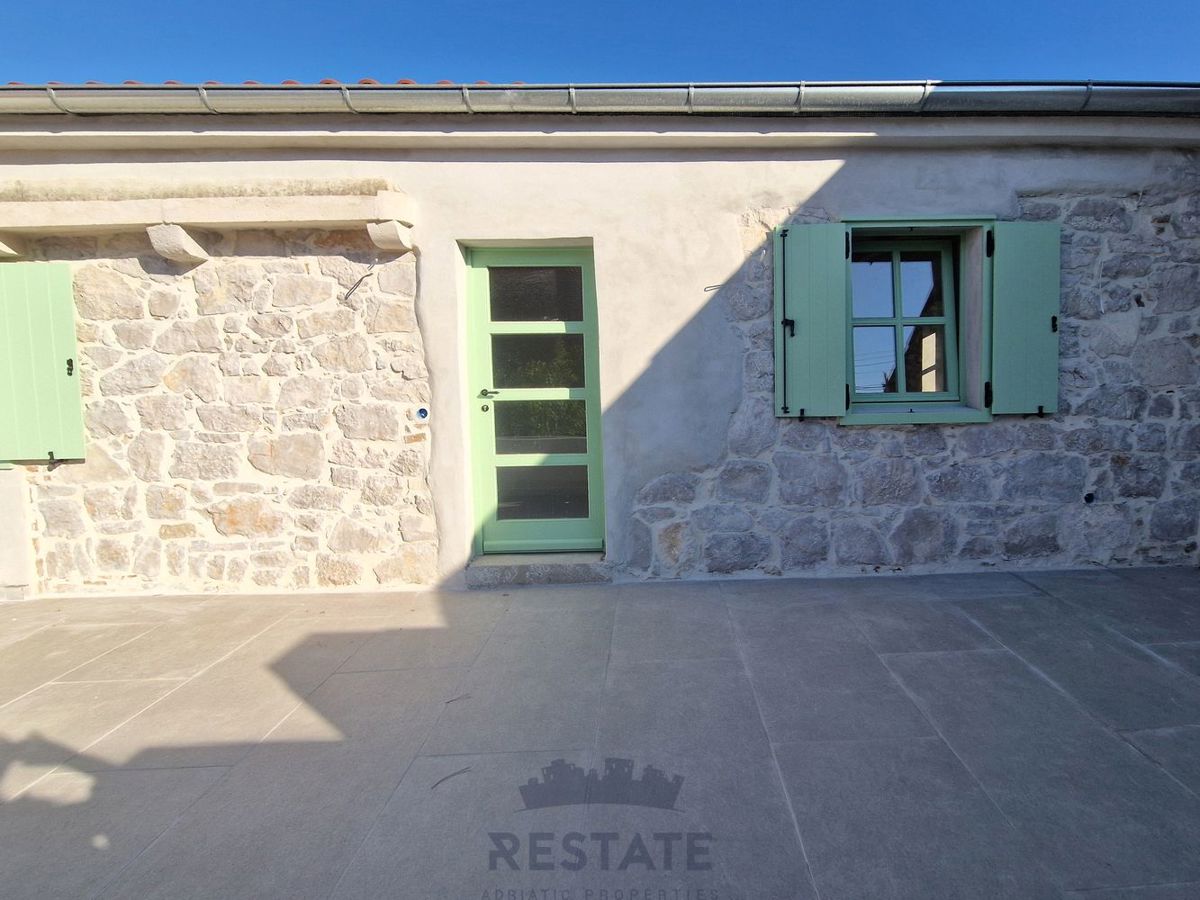 VAS ČAKA | le 100 m od morja