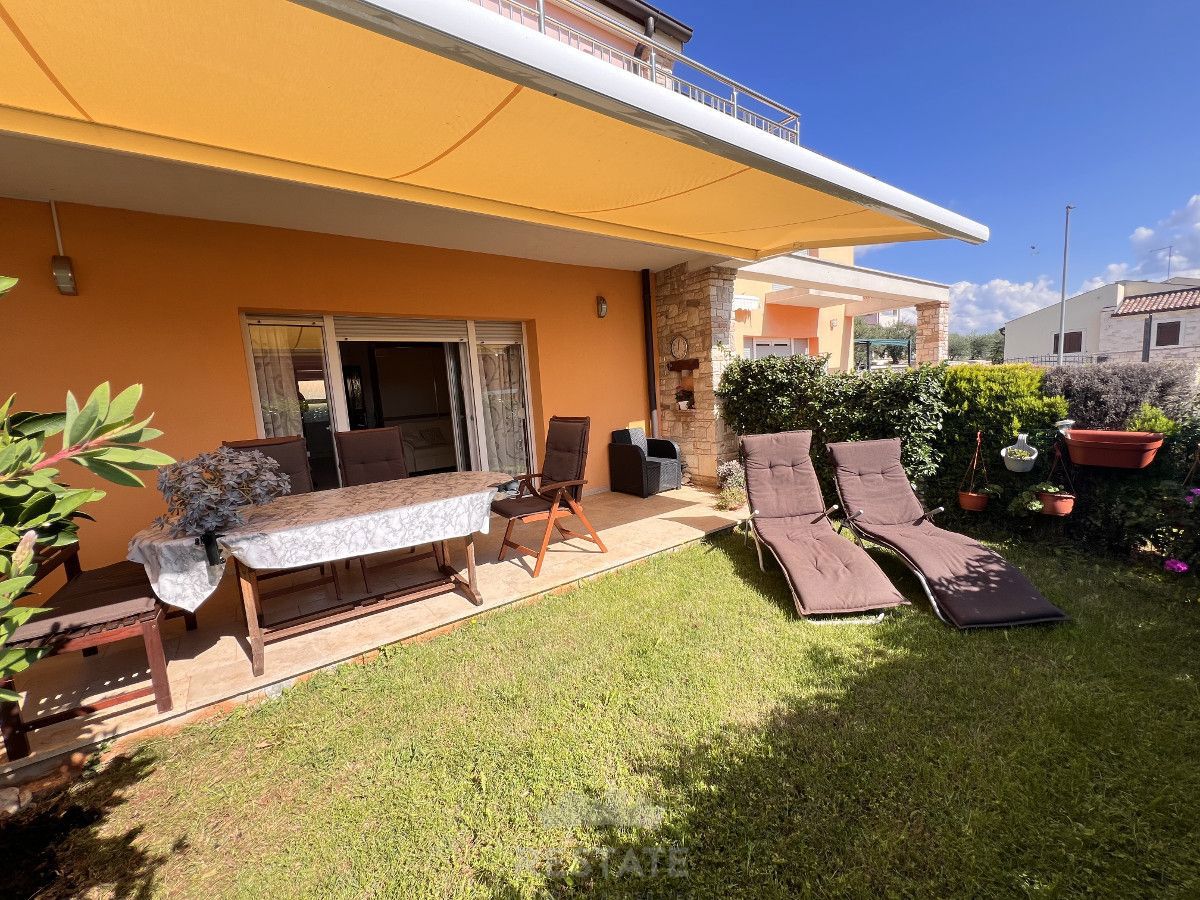 Prikupna, vmesna vrstna hiša