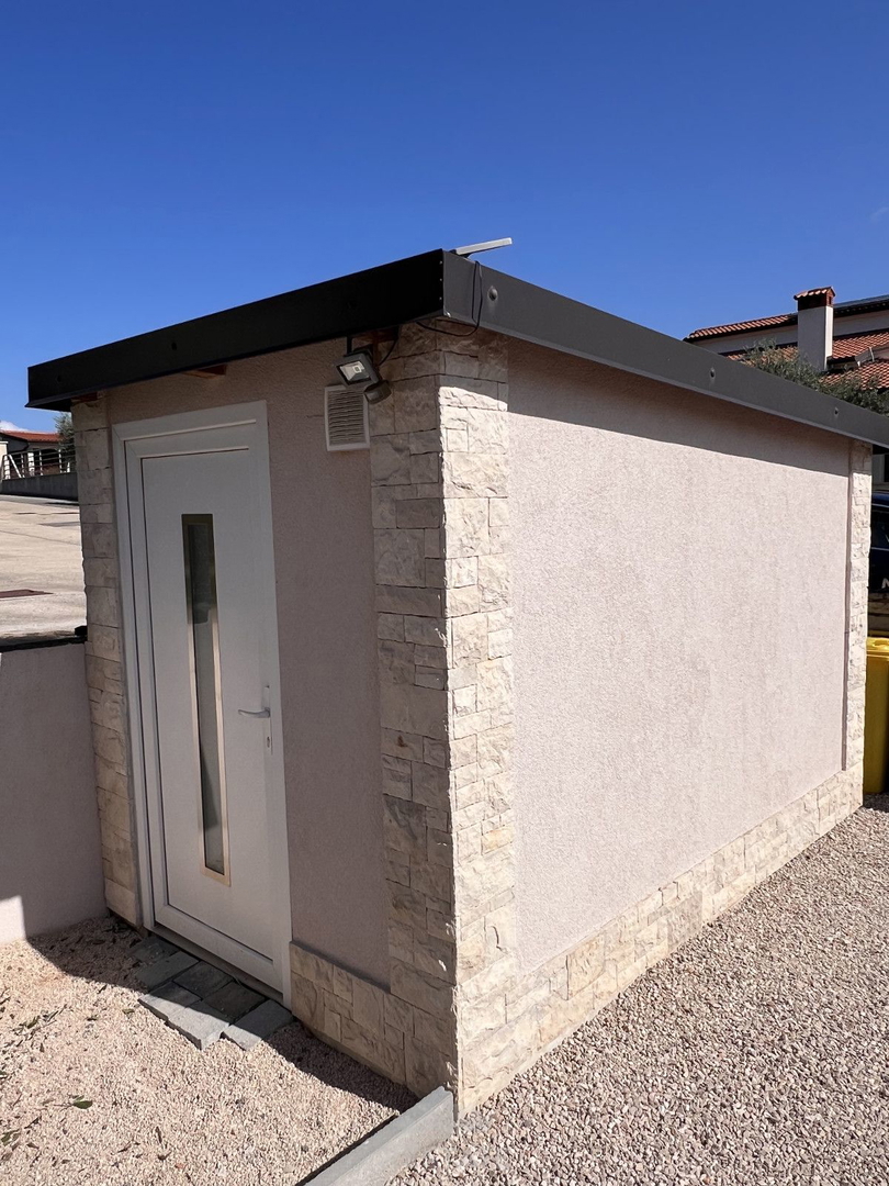 Prikupna, vmesna vrstna hiša