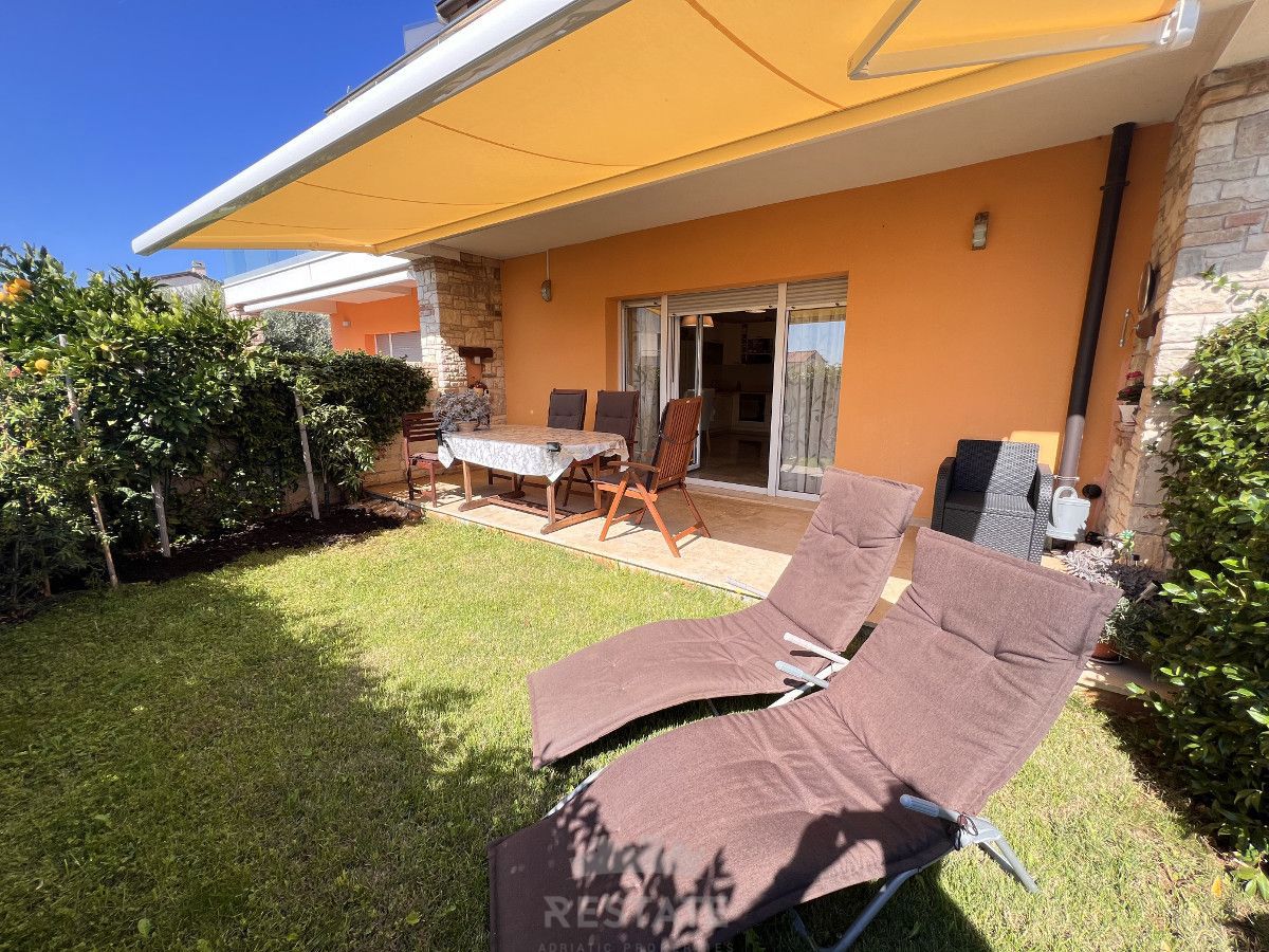 Prikupna, vmesna vrstna hiša