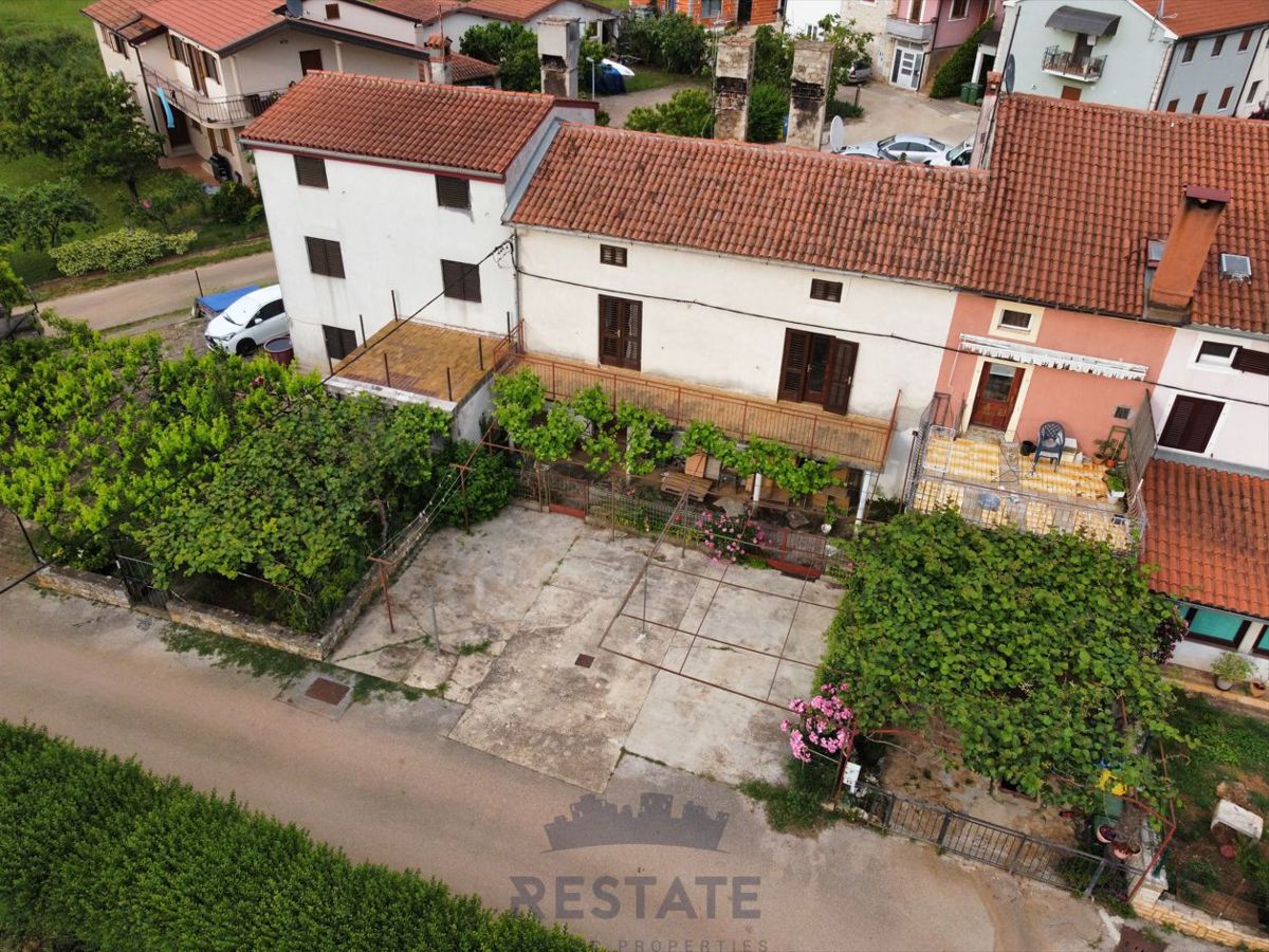 VRSTNA HIŠA - za prenovo