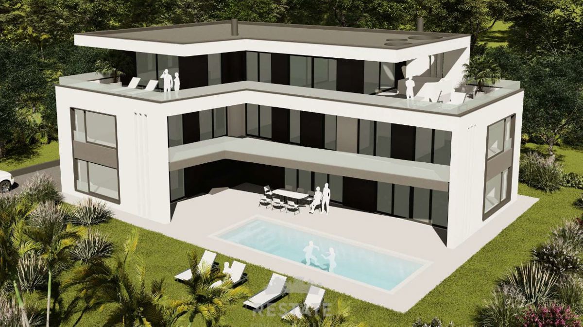 1 km od morja, z gradbenim dovoljenjem in plačanim komunalnim prispevkom za VILO