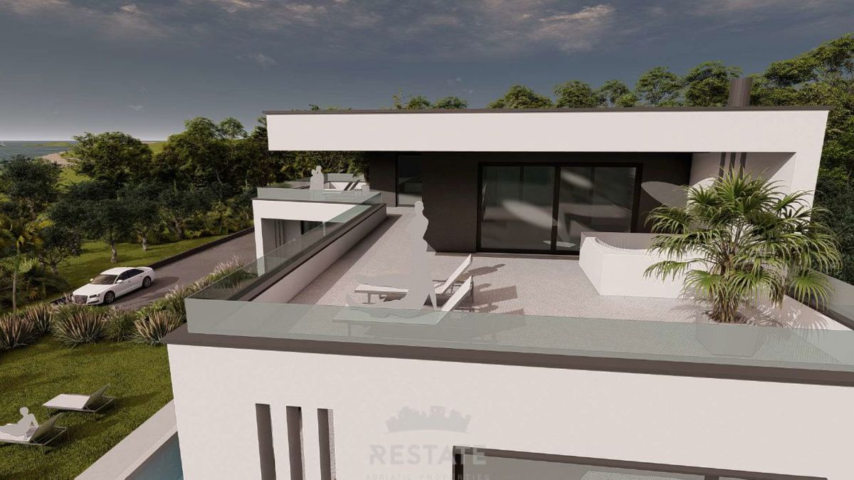 1 km od morja, z gradbenim dovoljenjem in plačanim komunalnim prispevkom za VILO