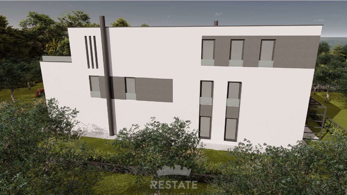 1 km od morja, z gradbenim dovoljenjem in plačanim komunalnim prispevkom za VILO