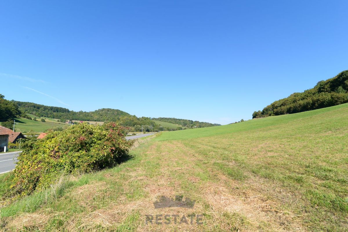 do 3 stavbne parcele