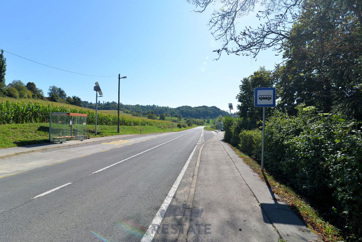 do 3 stavbne parcele