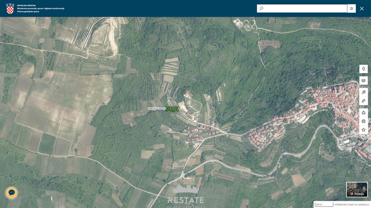 v celoti zazidljiva, čudovita, s toskanskim pogledom