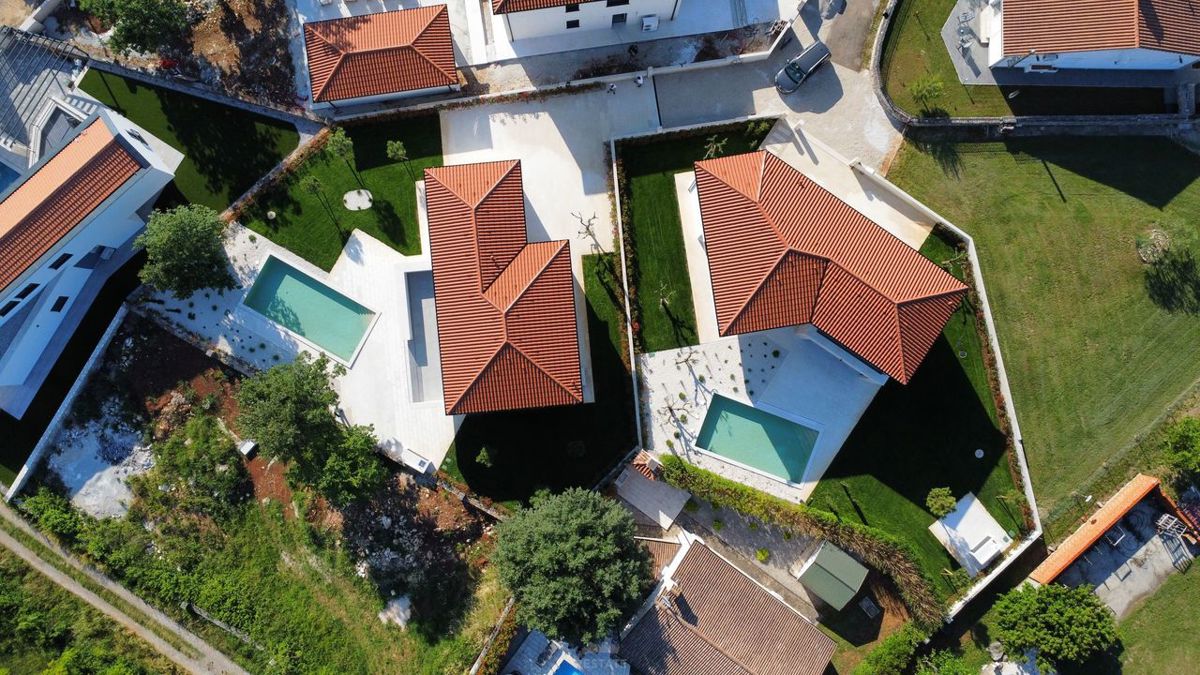 Moderna vila z bazenom, 11 km od Poreča