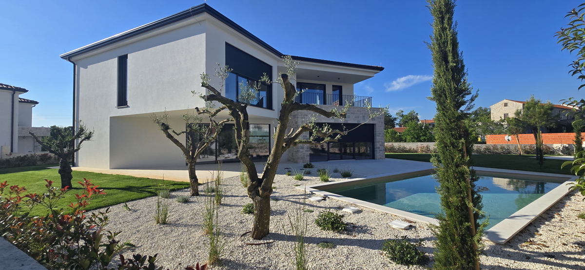 Moderna vila z bazenom, 11 km od Poreča