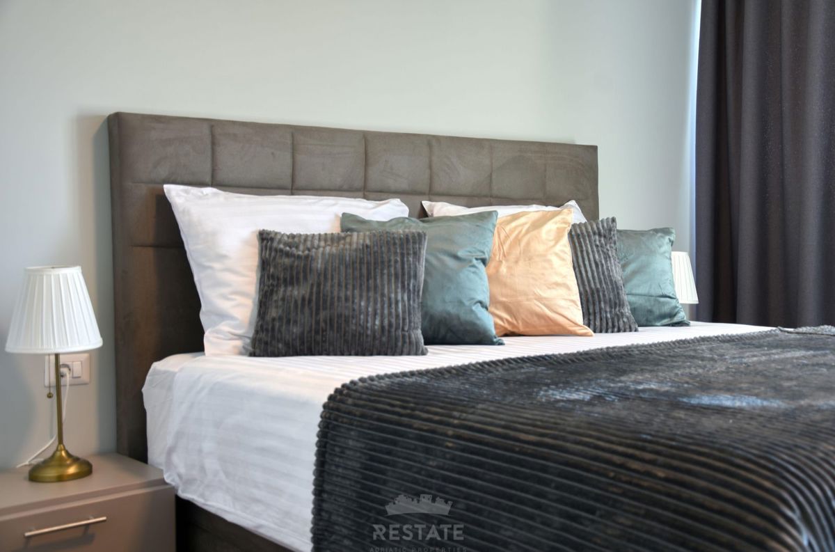 s savno, fitnesom, bazenom in pogledom na morje